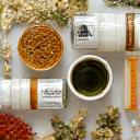 Diverse natuurlijke en ethisch verkregen ingrediënten voor cosmetica.